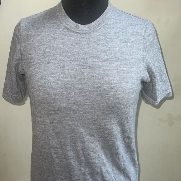 Theory Grey T-Shirt - Picture 5 of 5